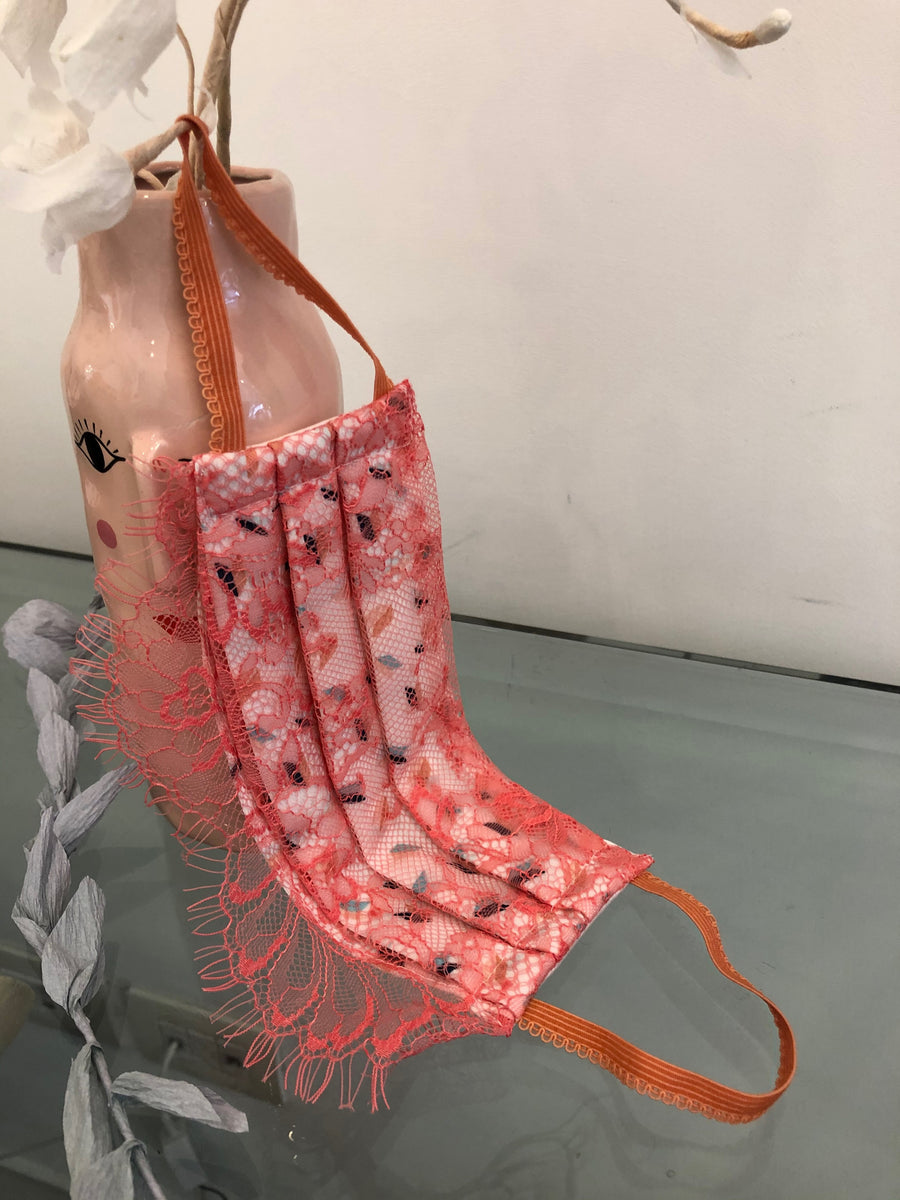 Crepe print and lace face mask