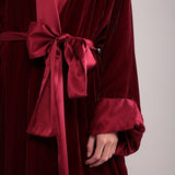Kimono in Velluto di Seta Rosso Ciliegia
